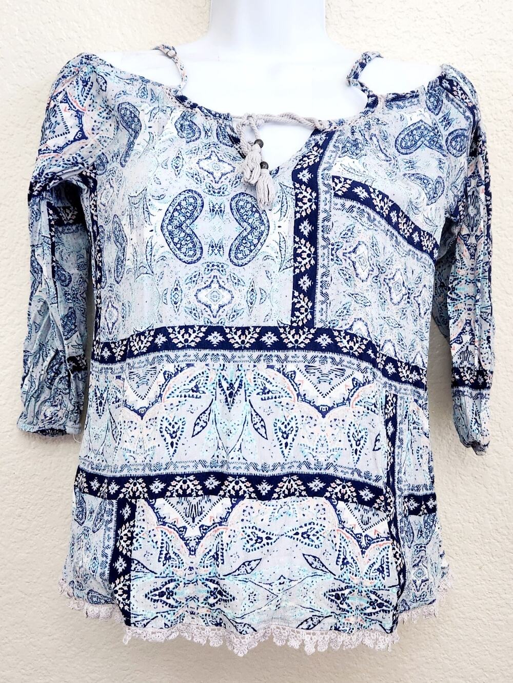 Bethany Mota Blue Pink Paisley Print Cold Shoulder Top XS Lightweight Soft